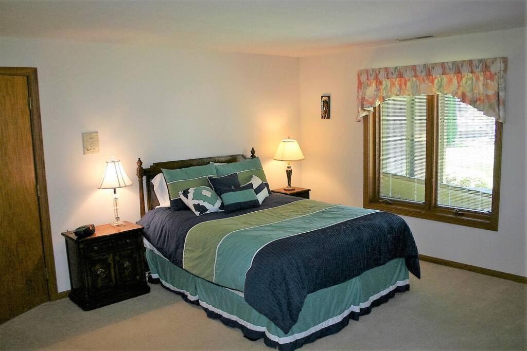 Private Guest Suite On The Portage Lakes Akron Exterior photo