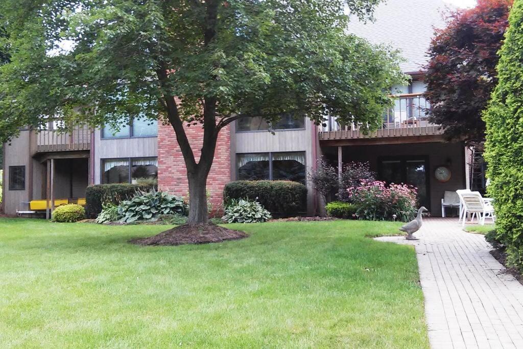 Private Guest Suite On The Portage Lakes Akron Exterior photo
